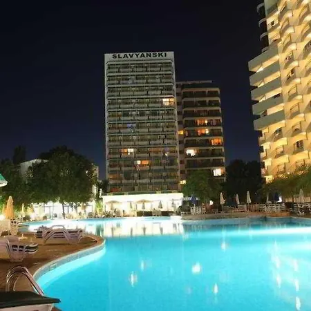 славянски 3*