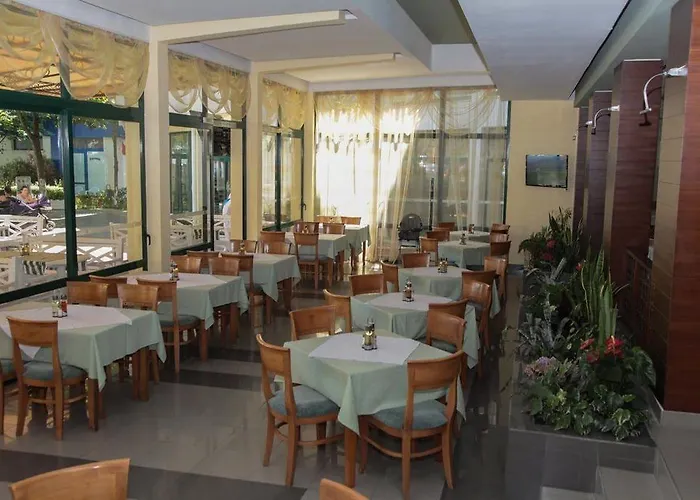 Hotell Slavyanski 3*