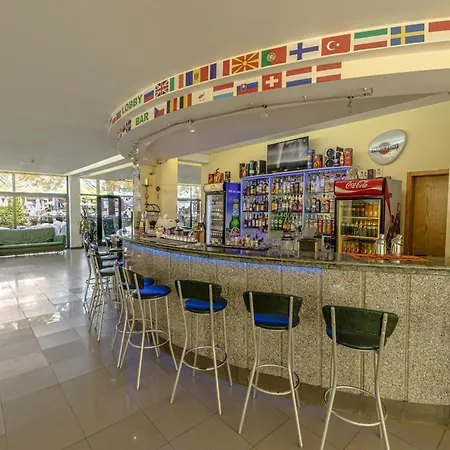 斯拉维扬斯基酒店 3*
