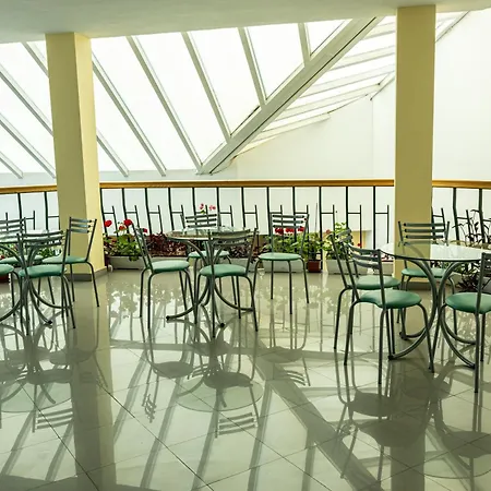 Slavyanski Otel 3*