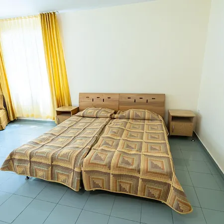 Slavyanski Otel 3*
