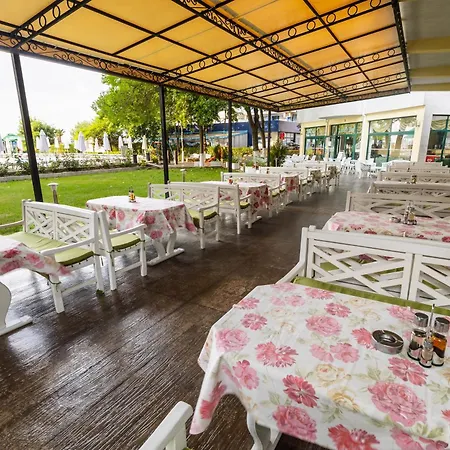 Hotell Slavyanski Slăntjev Brjag