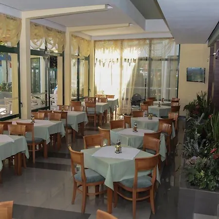 ホテル Slavyanski 3*