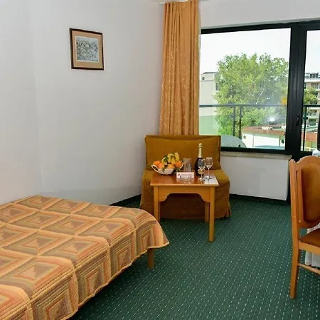 Hotel Slavyanski 3*
