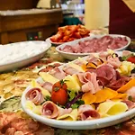 Slavyanski Σάνι Μπιτς