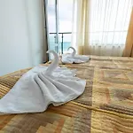 Ξενοδοχείο Slavyanski 3*