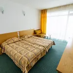 Slavyanski Σάνι Μπιτς