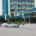 Slavyanski Ξενοδοχείο